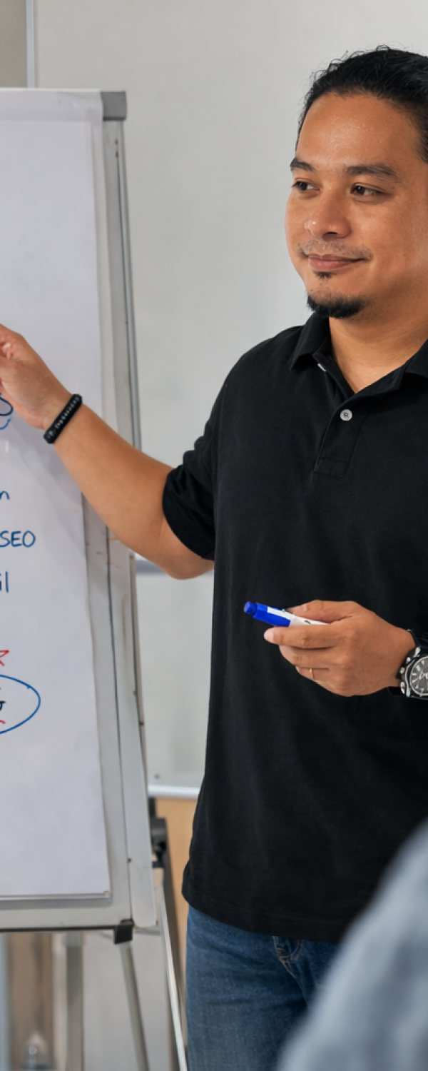 seo presentation in modern office sam seo philippines